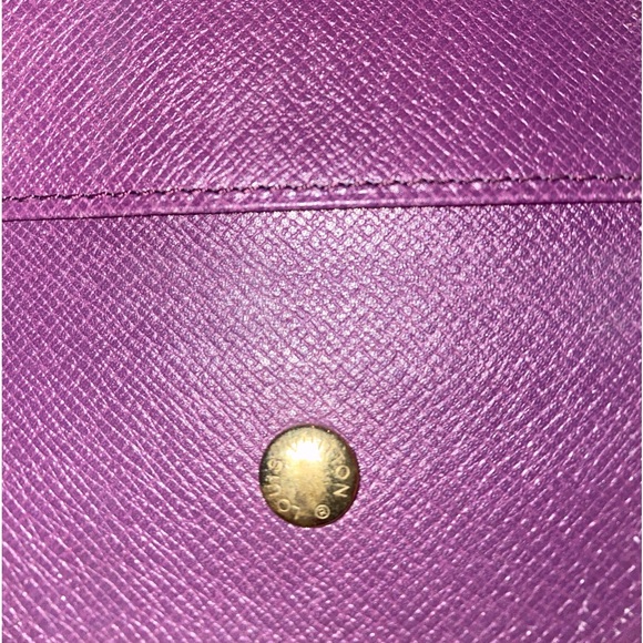 AUTHENTIC LOUIS VUITTON YELLOW EPI LEATHER 4 KEY RING KEY HOLDER - Picture 8 of 13